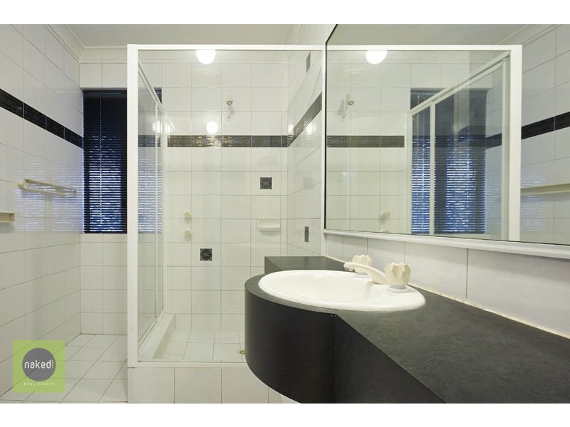 24 Tea Tree Way, Thornlie WA 6108