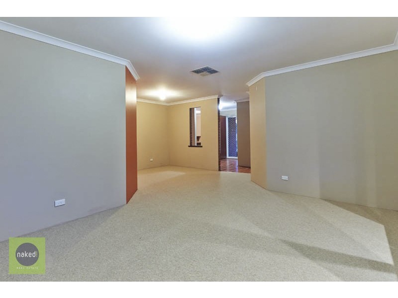 24 Tea Tree Way, Thornlie WA 6108