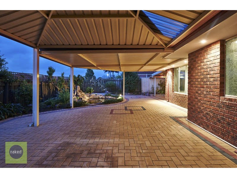 24 Tea Tree Way, Thornlie WA 6108