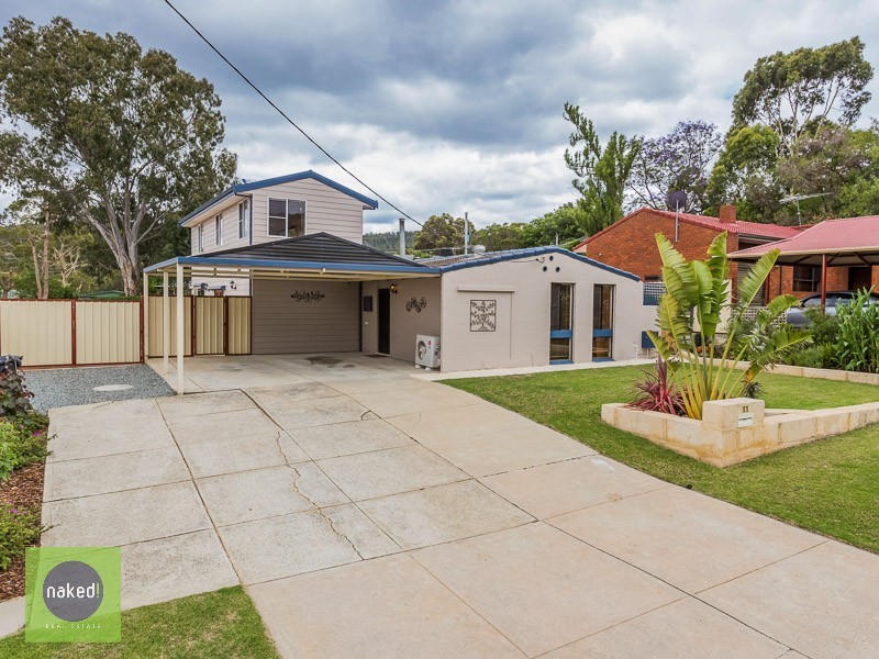 11 Savage Road, Kelmscott WA 6111