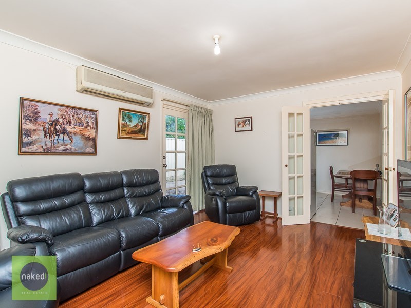 2 Brookside Avenue, Kelmscott WA 6111