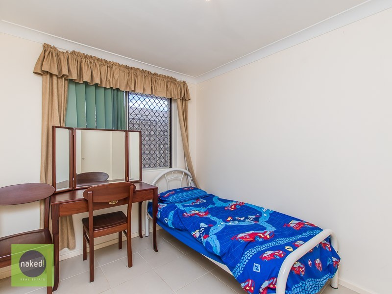 2 Brookside Avenue, Kelmscott WA 6111