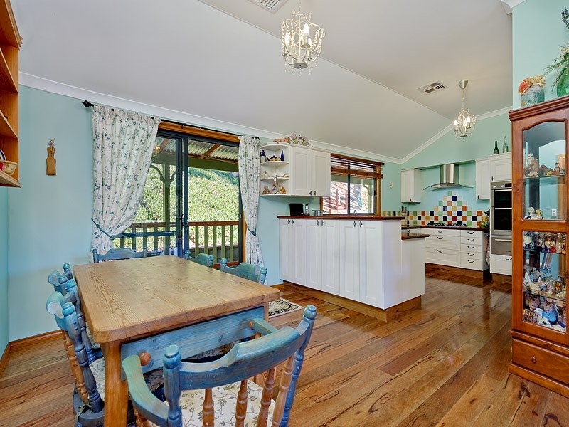 108 Urch Road, Roleystone WA 6111