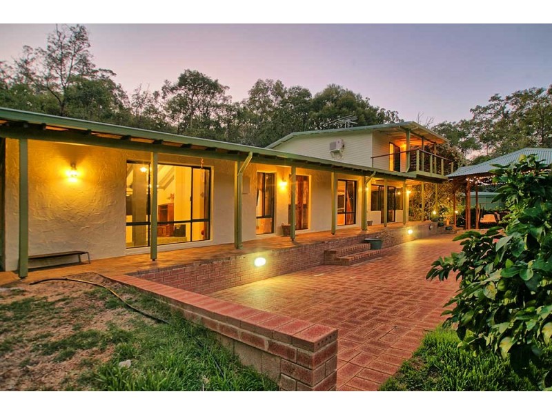 108 Urch Road, Roleystone WA 6111