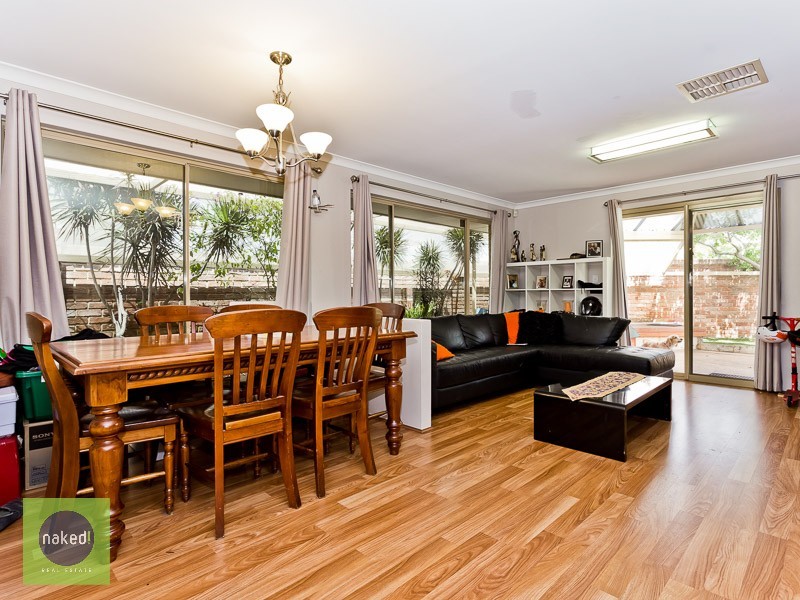 7 The Mews, Canning Vale WA 6155