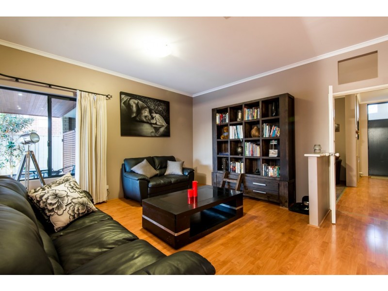 6 Capensia Way, Canning Vale WA 6155