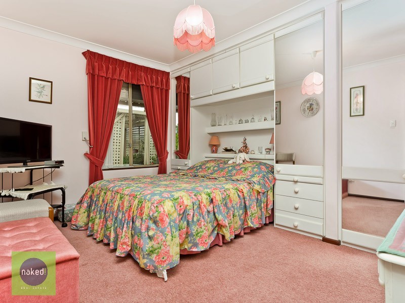 154 Brown Crescent, Seville Grove WA 6112