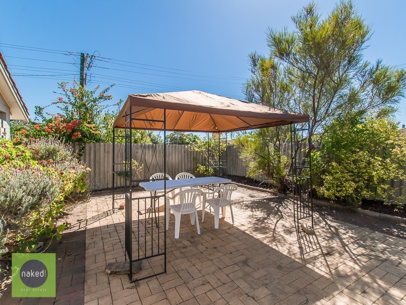 35 Lowanna Way, Armadale WA 6112