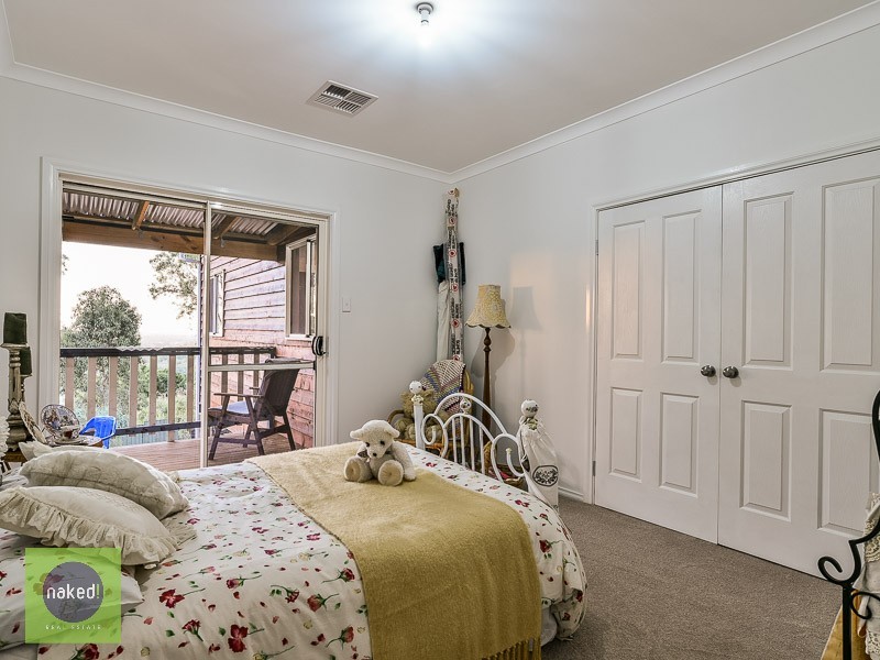 61 Bromfield Drive, Kelmscott WA 6111