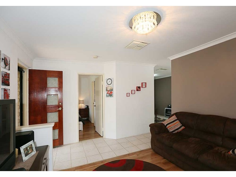 4 Amarina Close, Kenwick WA 6107