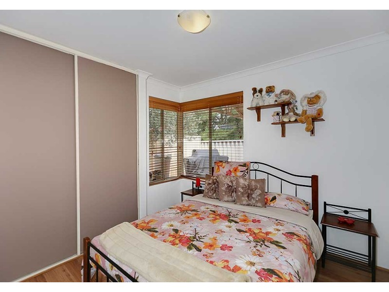 4 Amarina Close, Kenwick WA 6107