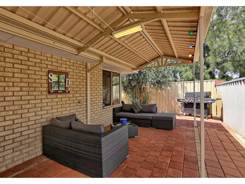4 Amarina Close, Kenwick WA 6107