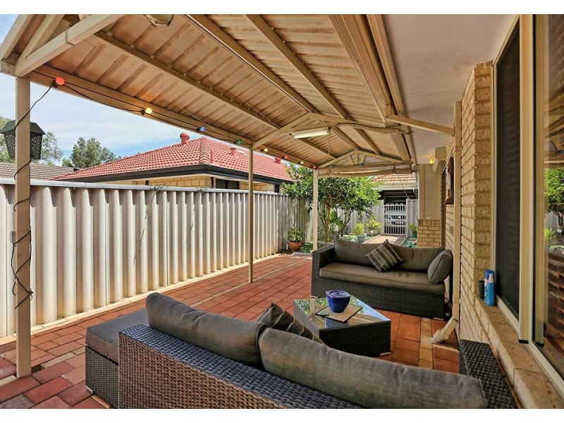 4 Amarina Close, Kenwick WA 6107