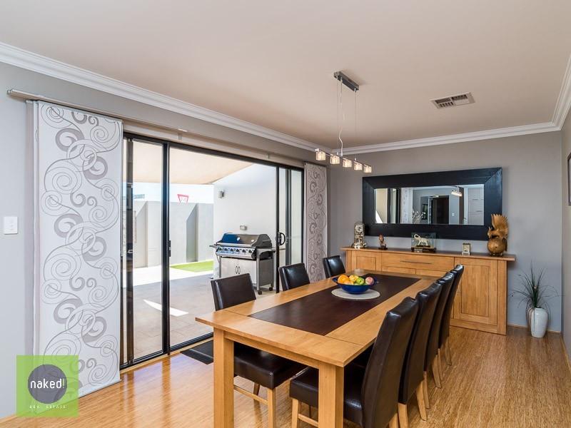 15 Regatta Boulevard, Champion Lakes WA 6111