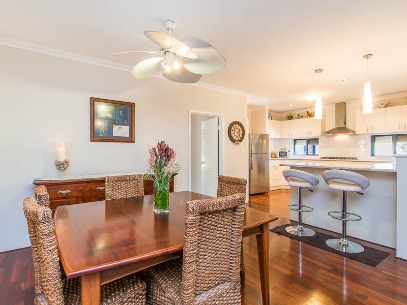 38 Vincent Lookout, Bedfordale WA 6112