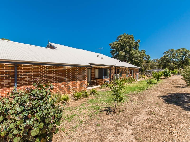 38 Vincent Lookout, Bedfordale WA 6112