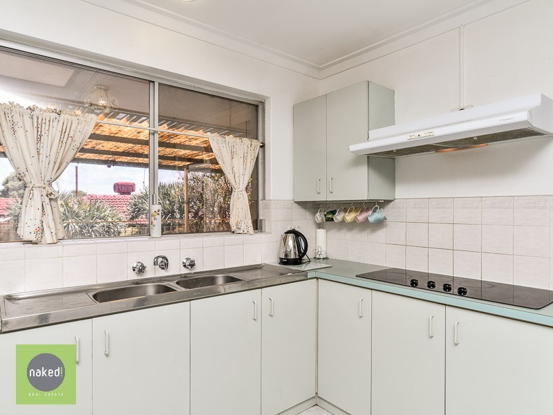 6 Jason Court, Kelmscott WA 6111