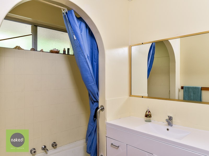 6 Jason Court, Kelmscott WA 6111