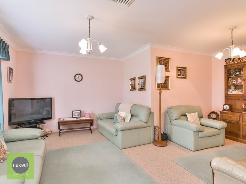 10 Regan Place, Seville Grove WA 6112