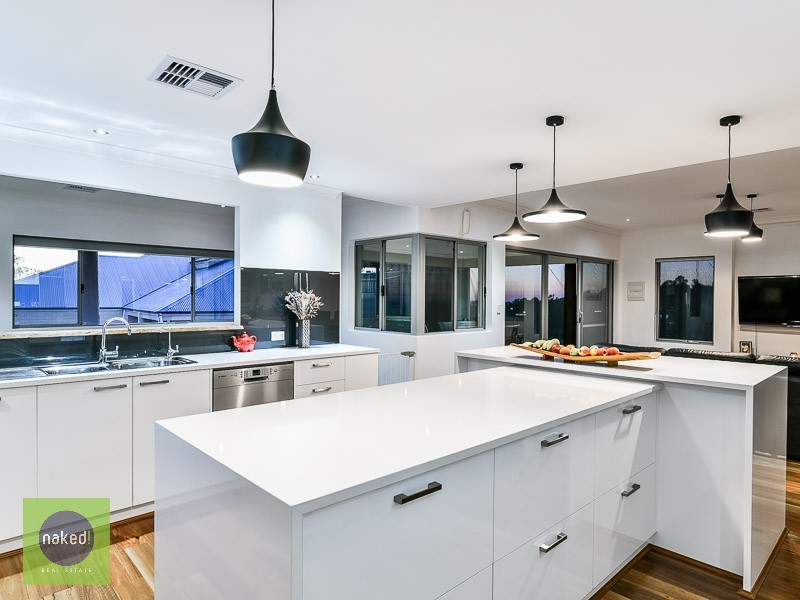 14 Paull View, Bedfordale WA 6112