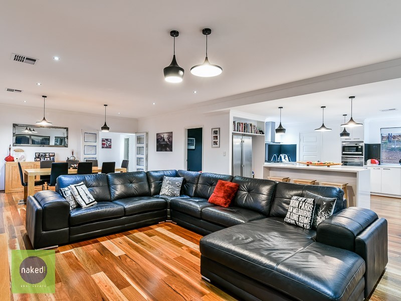 14 Paull View, Bedfordale WA 6112