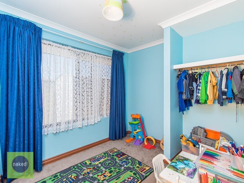 9 Edinburgh Road, Seville Grove WA 6112