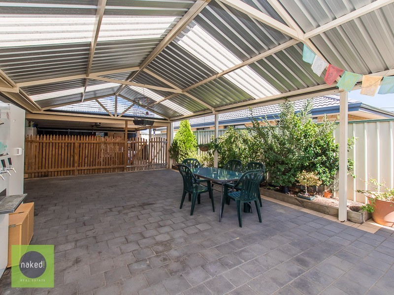 9 Edinburgh Road, Seville Grove WA 6112