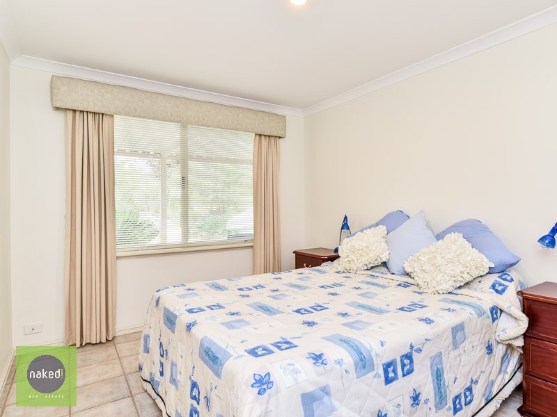 18 Bremner Circle, Canning Vale WA 6155