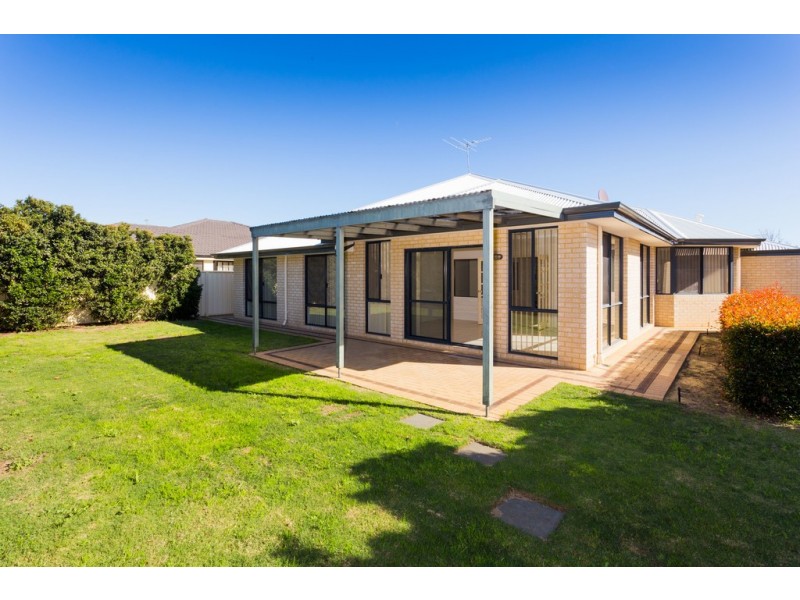 14 Banner Avenue, Baldivis WA 6171