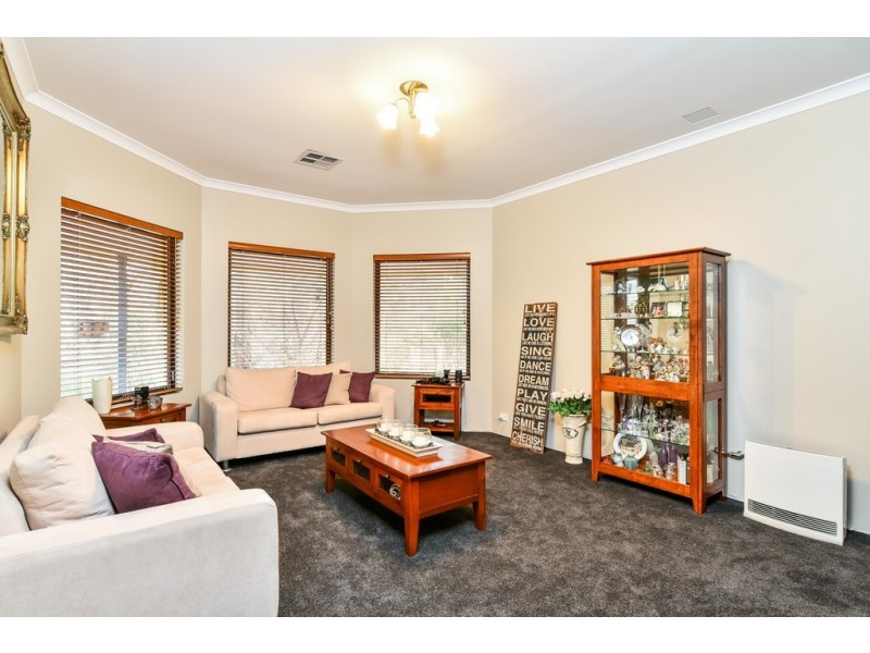 22 Costata Cove, Roleystone WA 6111