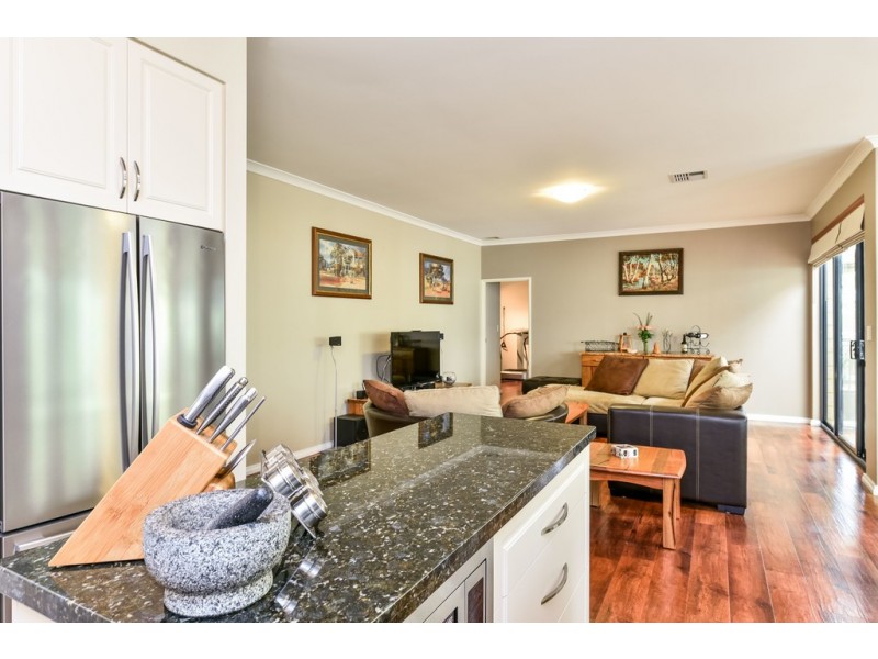 22 Costata Cove, Roleystone WA 6111