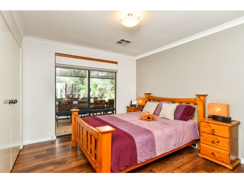 22 Costata Cove, Roleystone WA 6111