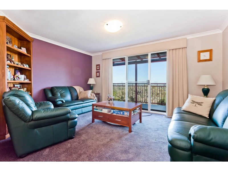 10 Morrison Drive, Kelmscott WA 6111