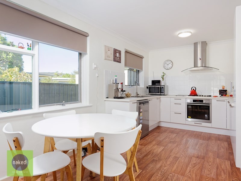 22 Banyard Avenue, Kelmscott WA 6111