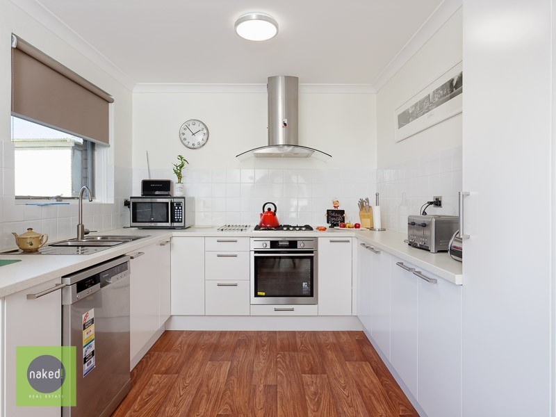 22 Banyard Avenue, Kelmscott WA 6111