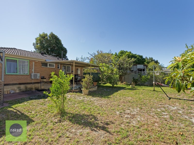 22 Banyard Avenue, Kelmscott WA 6111