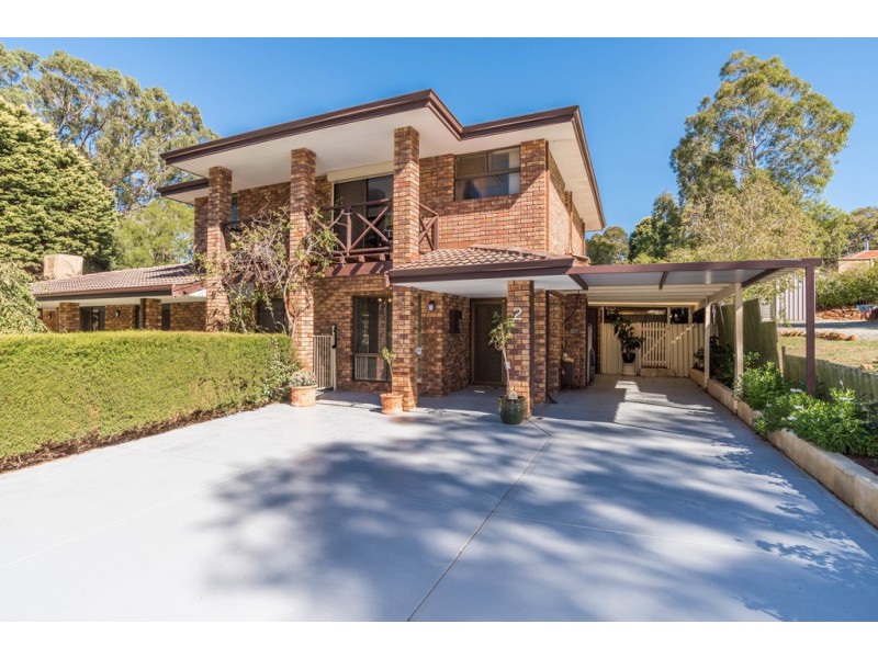 2 Ophelia Grove, Mount Nasura WA 6112