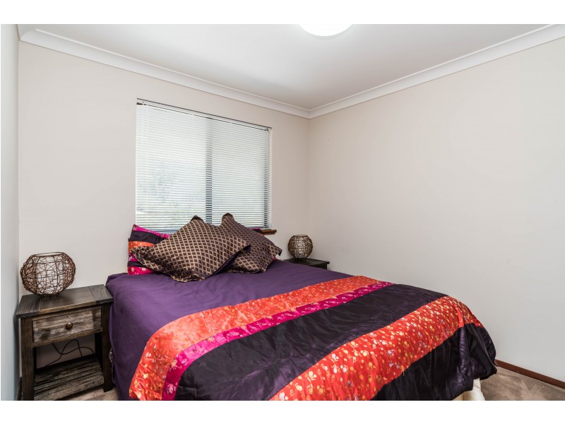 2 Ophelia Grove, Mount Nasura WA 6112