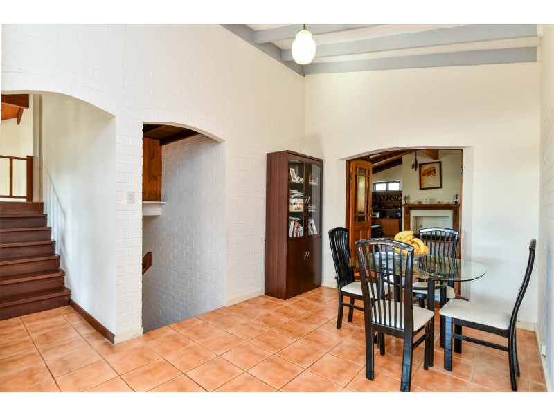 3 Colyer Rise, Mount Richon WA 6112