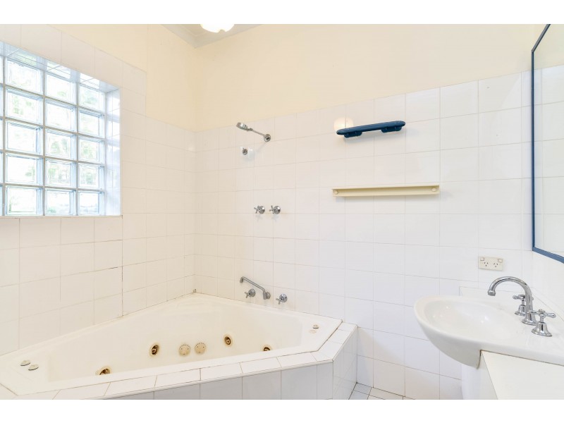 3 Colyer Rise, Mount Richon WA 6112