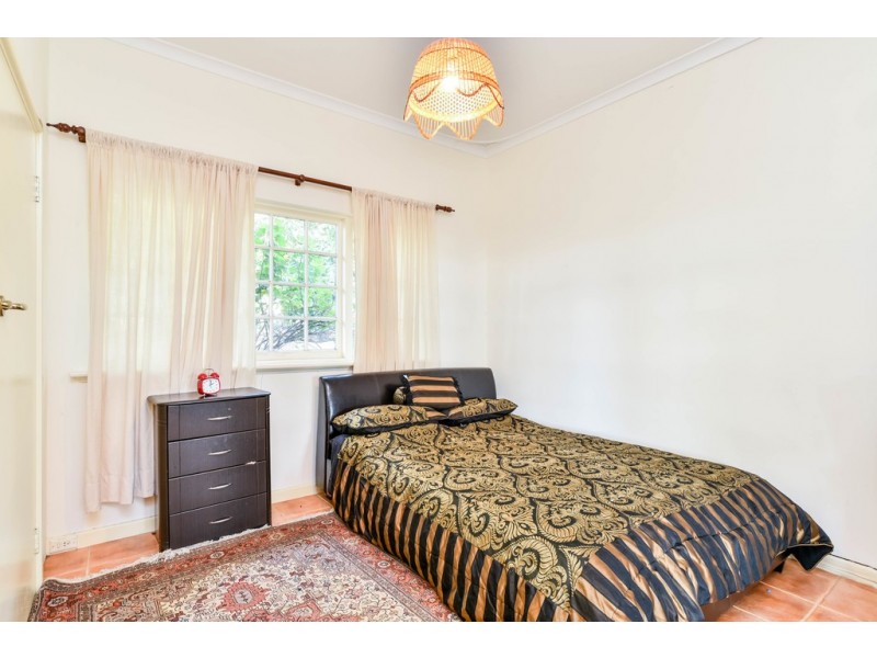 3 Colyer Rise, Mount Richon WA 6112