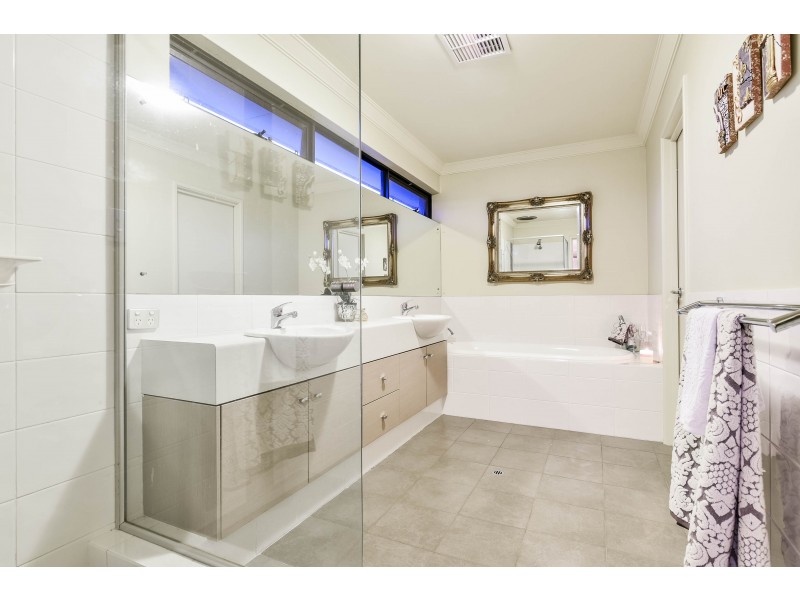 11 Northcote Street, Harrisdale WA 6112