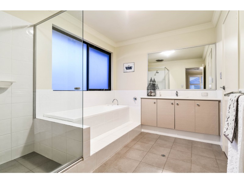 11 Northcote Street, Harrisdale WA 6112