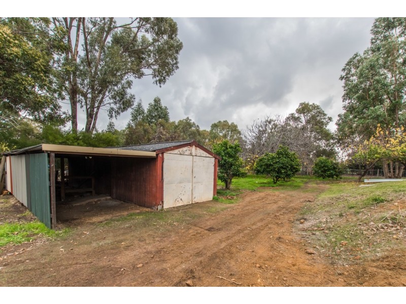 70 Wallangarra Drive, Bedfordale WA 6112