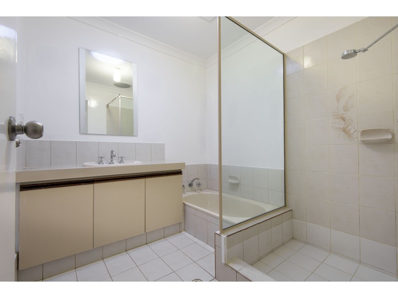 2/61 Bank Street, East Victoria Park WA 6101