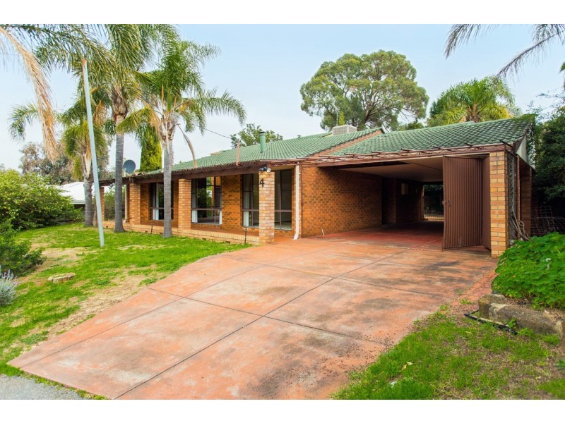 4 Looranah Street, Mount Nasura WA 6112