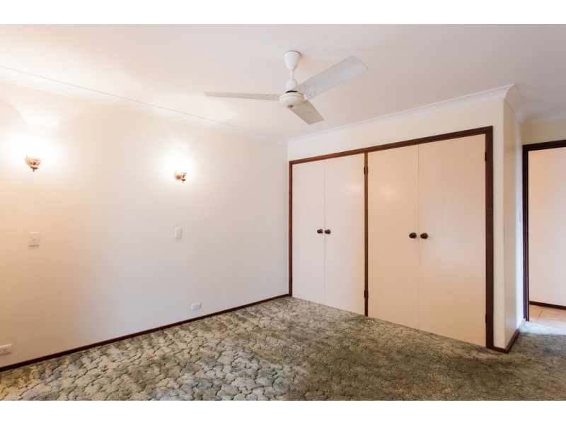 4 Looranah Street, Mount Nasura WA 6112