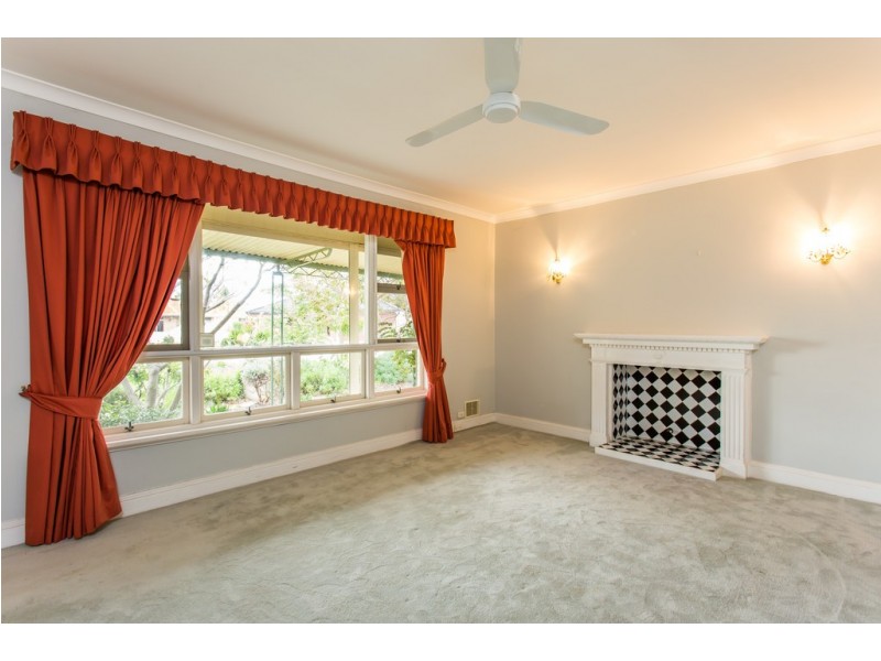 2 Keenan Street, Hamilton Hill WA 6163