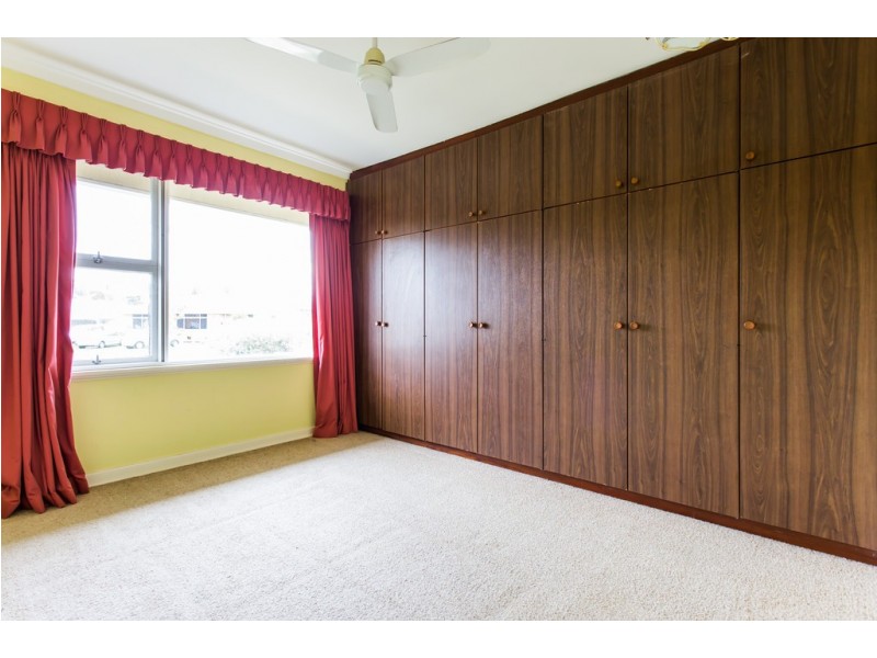 2 Keenan Street, Hamilton Hill WA 6163