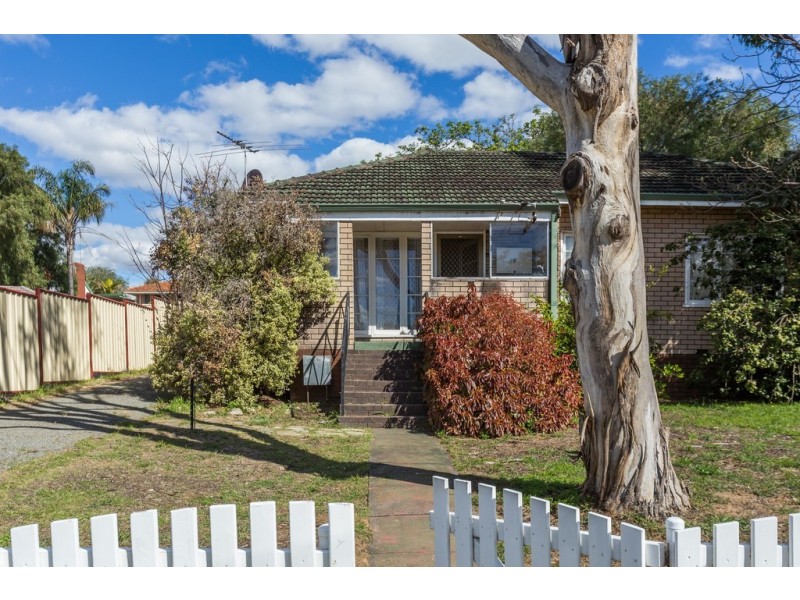 14 Kirkus Road, Medina WA 6167